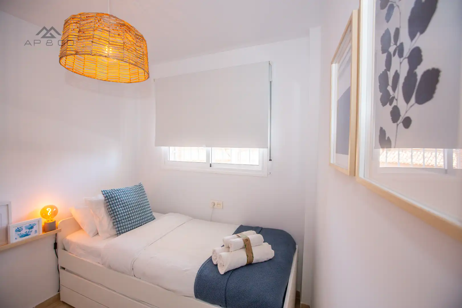 Schlafzimmer von Dachboden zur Miete in Almuñécar mit Klimaanlage, Terrasse und Möbliert