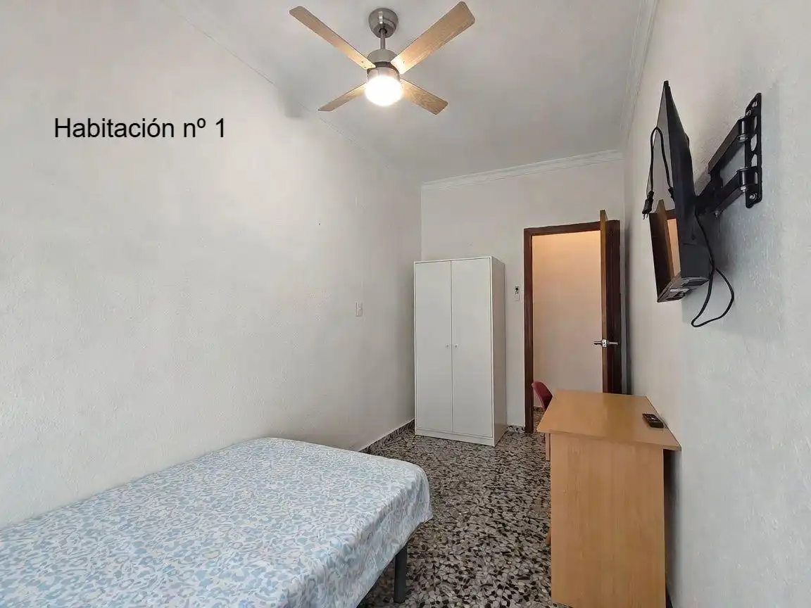 Dormitori de Pis per a compartir en Villanueva de Castellón amb Aire condicionat, Calefacció i Alarma
