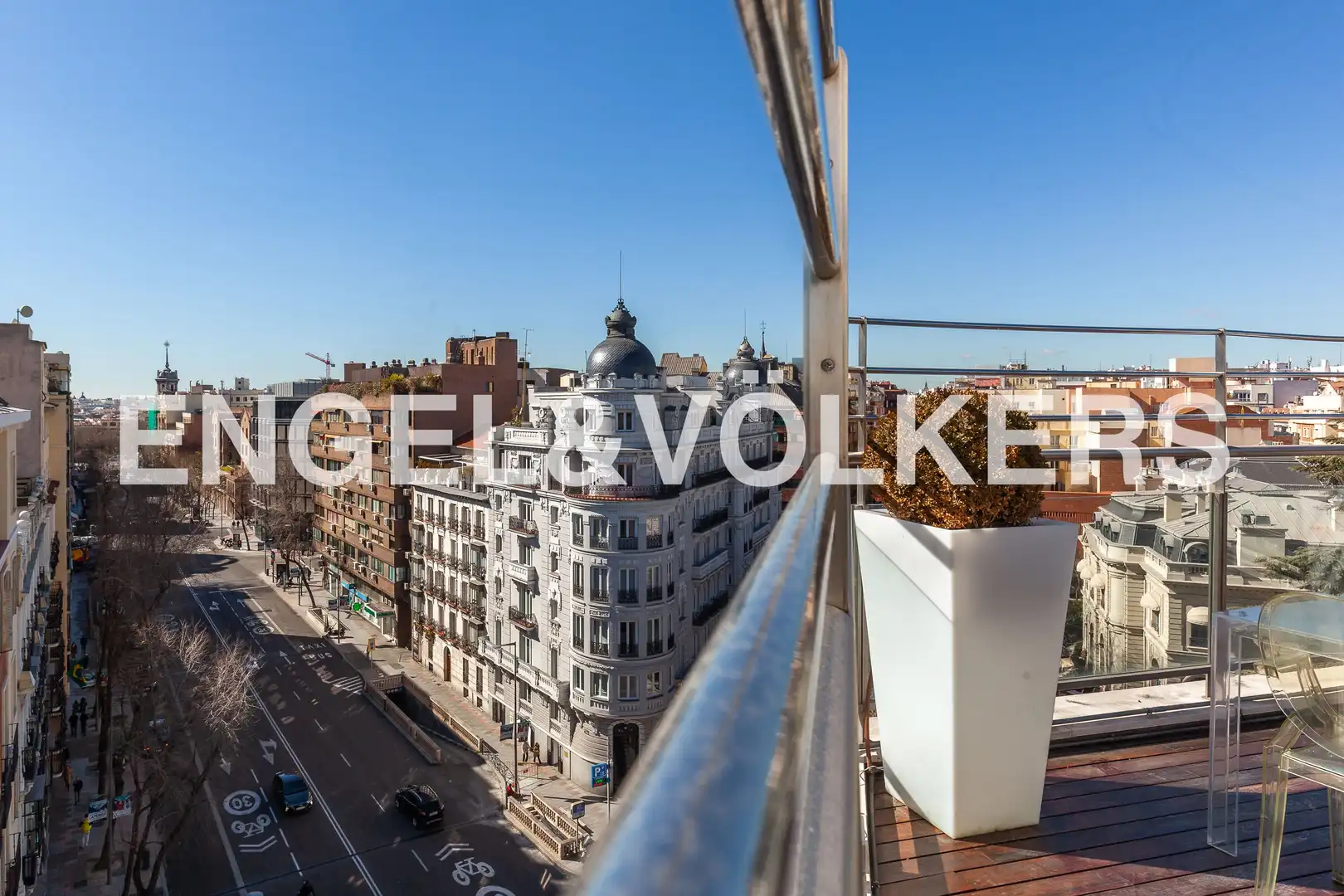 Vista exterior de Ático en venta en Madrid con Aire acondicionado, Calefacción y Terraza