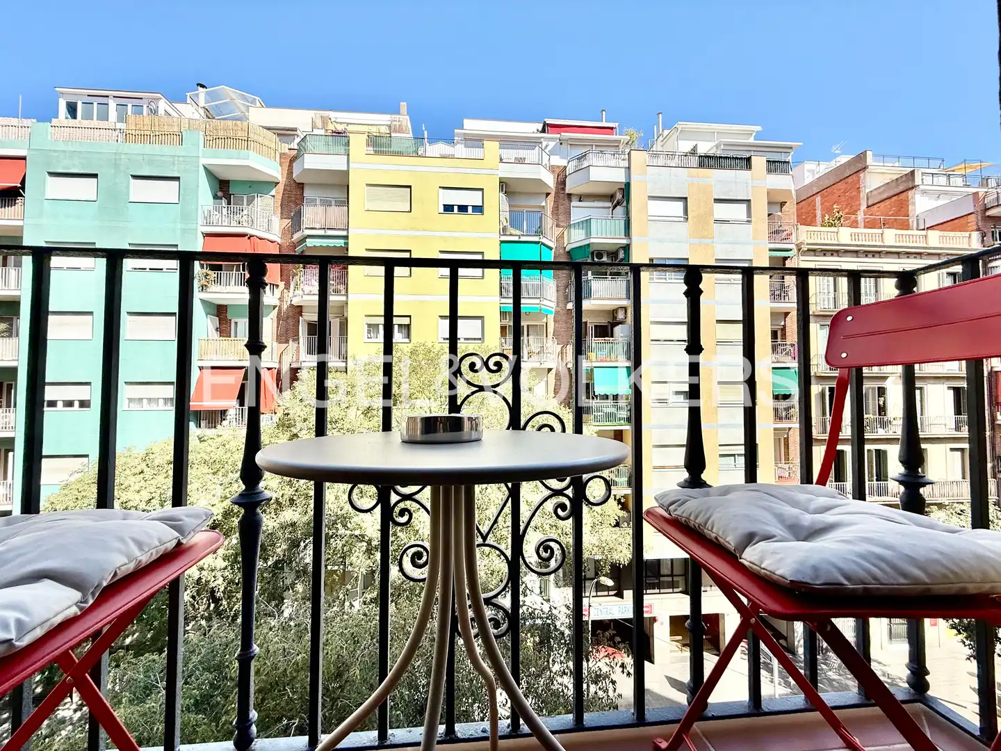 Balcony of Flat for rent in Barcelona  with Air Conditioner, Heating and Parquet flooring