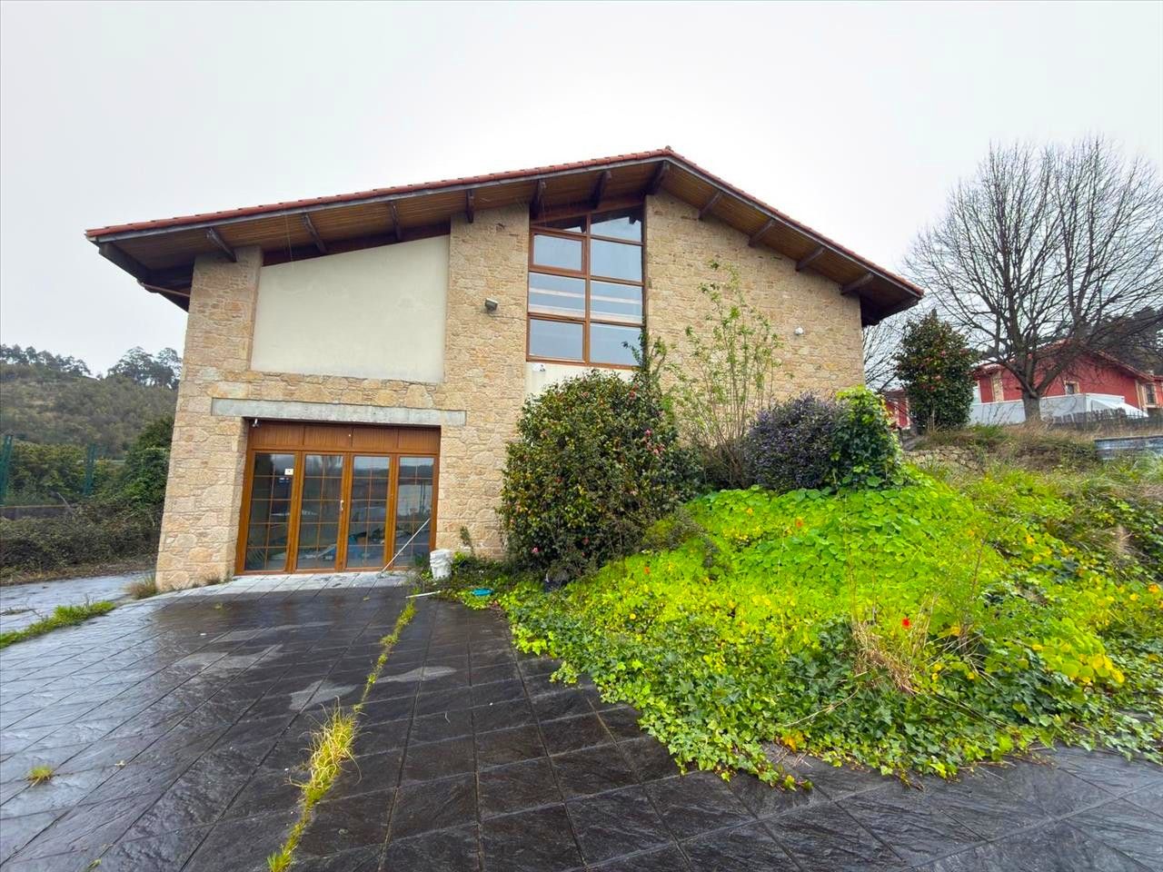 Vista exterior de Casa adosada en venda en Arteixo amb Jardí privat i Parquet