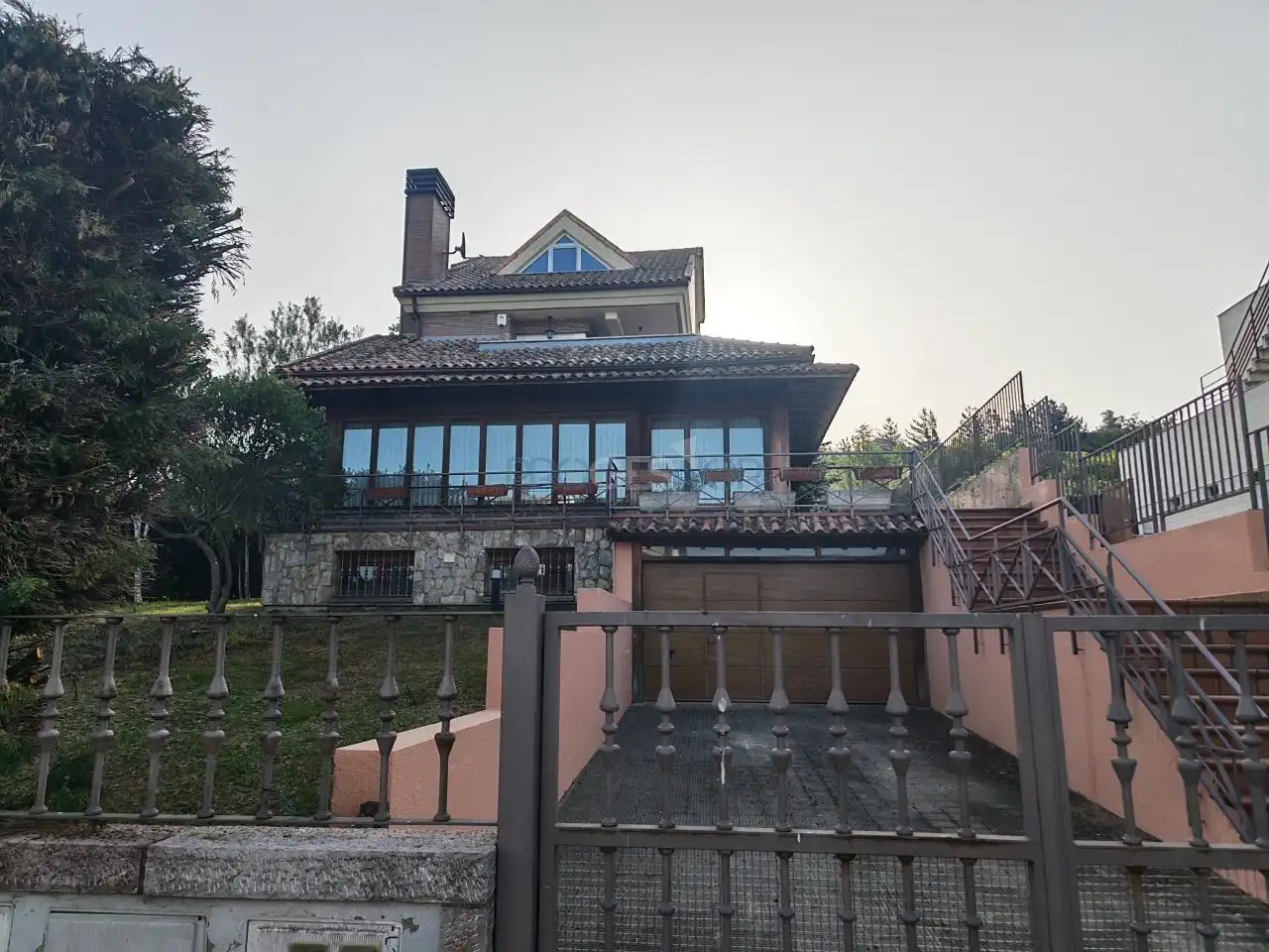 Vista exterior de Casa o chalet en venta en Sariegos con Calefacción, Jardín privado y Terraza