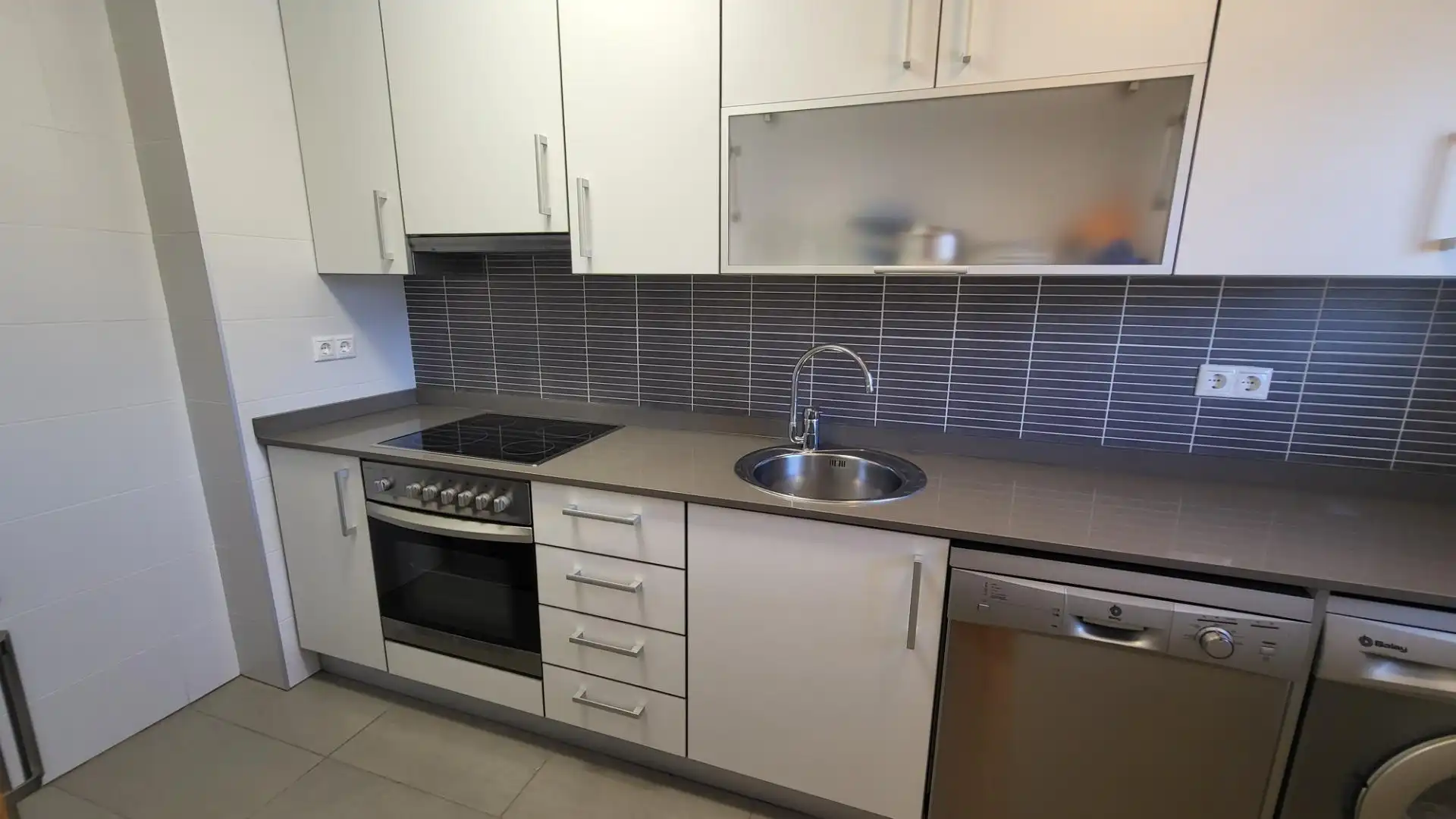 Kitchen of Apartments for sale in Elche / Elx  with Air Conditioner, Heating and Private garden