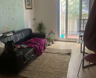 Living room of Flat to share in  Barcelona Capital  with Air Conditioner and Terrace