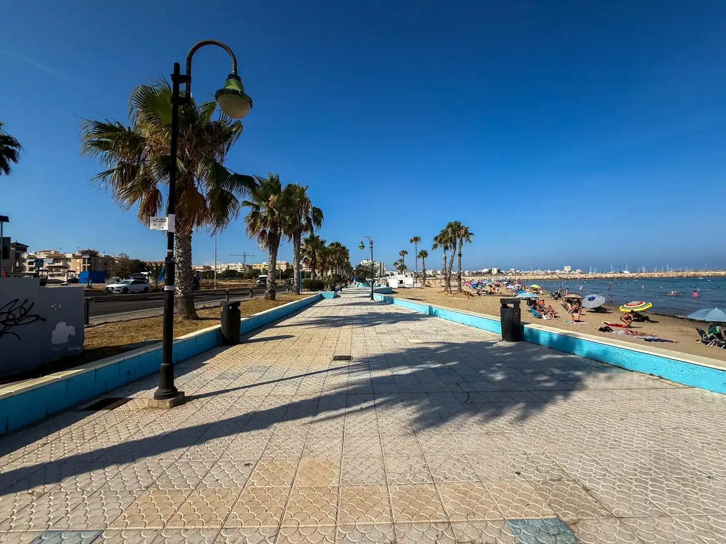 Vista exterior de Dúplex en venda en Torrevieja amb Terrassa, Moblat i Balcó