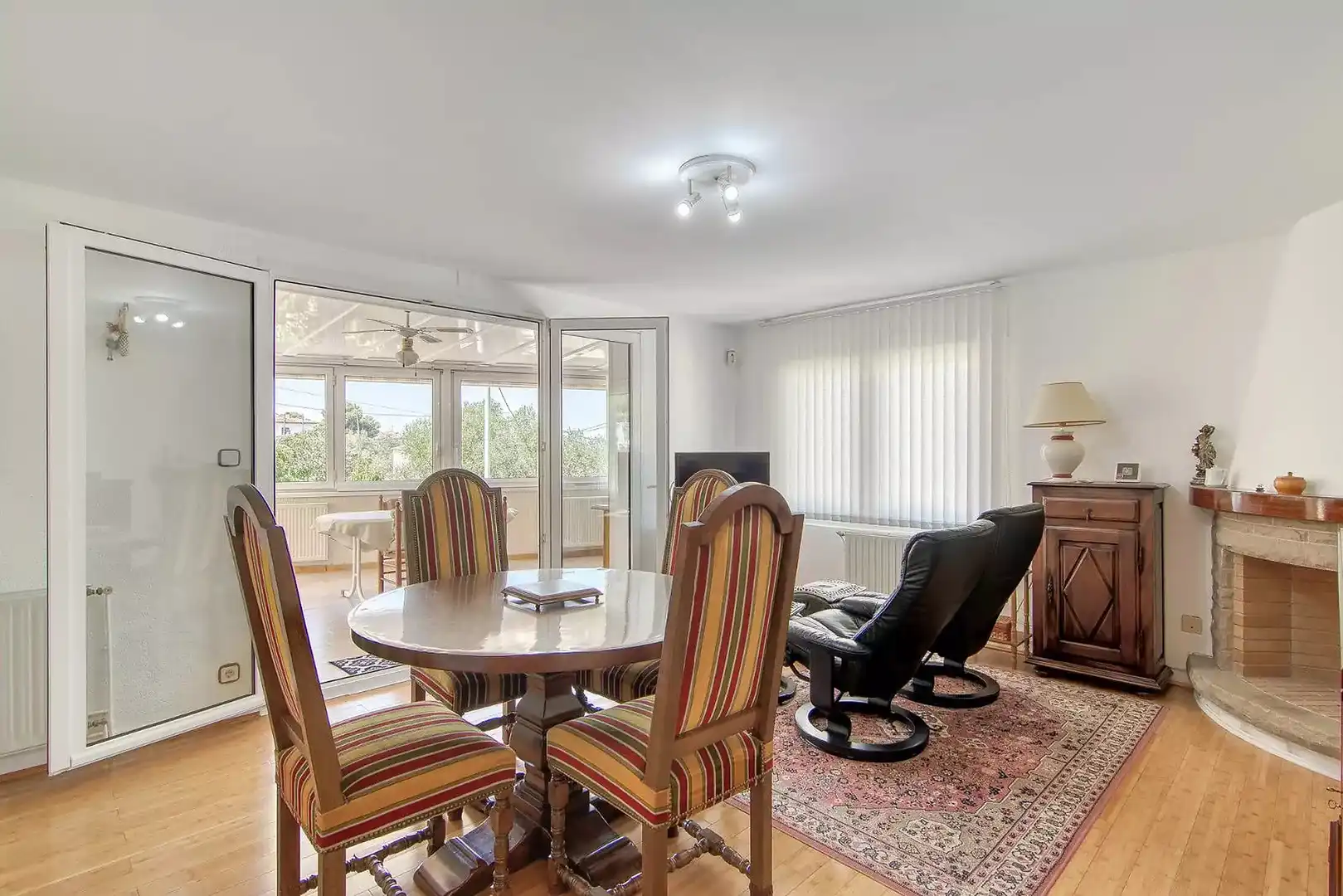 Sala de estar de Casa o chalet en venta en Roses con Calefacción
