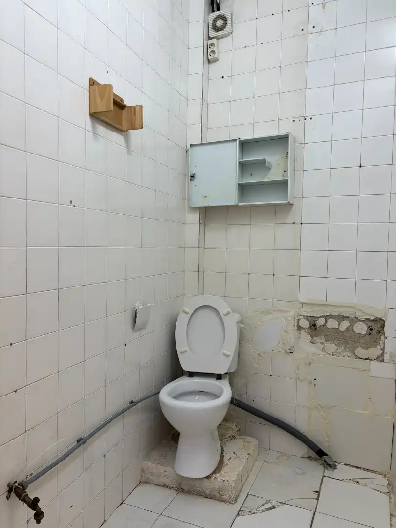 Baño de Local de alquiler en Cádiz