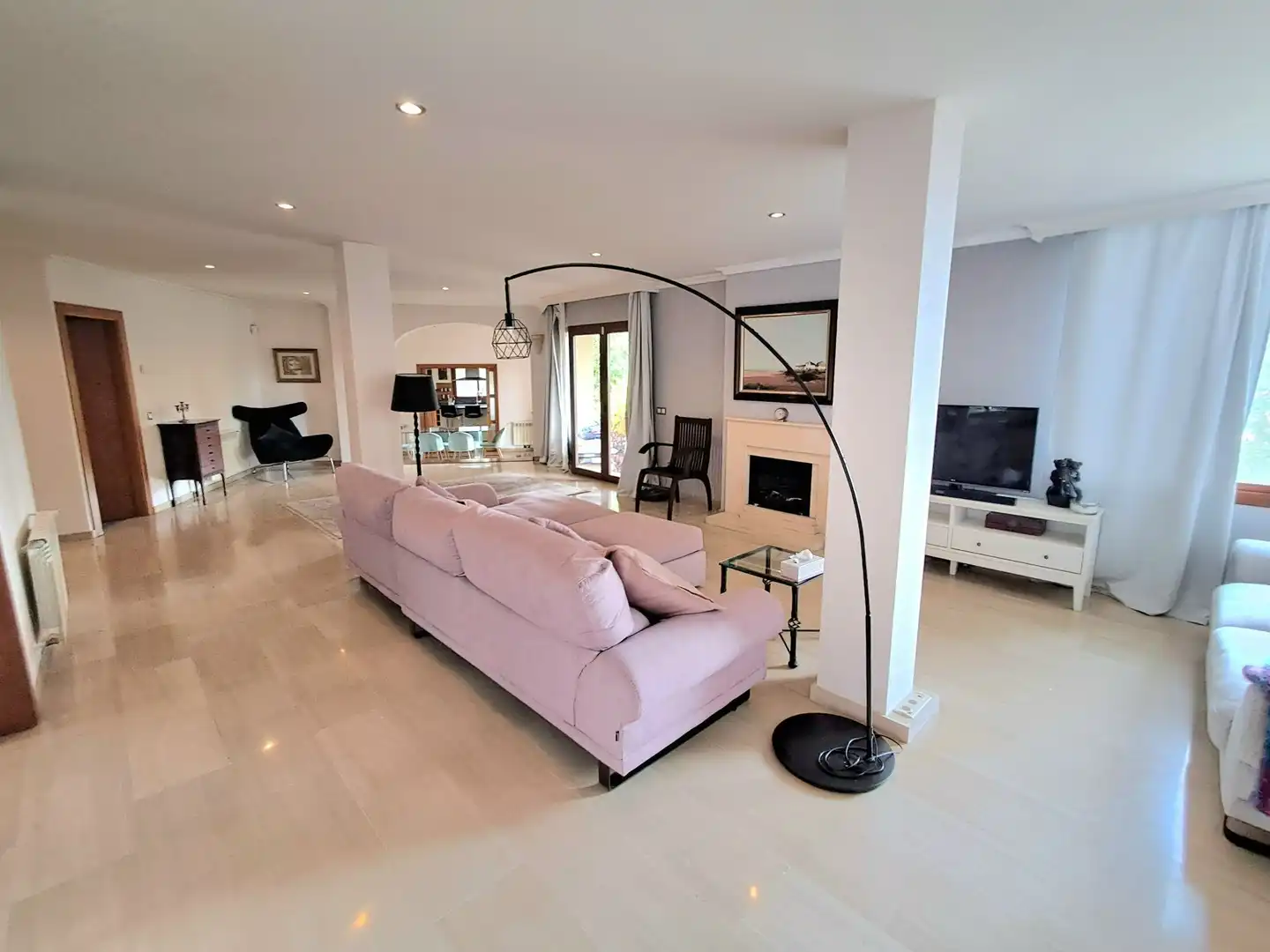 Living room of Houses for sale in Benalmádena  with Air Conditioner, Private garden and Terrace