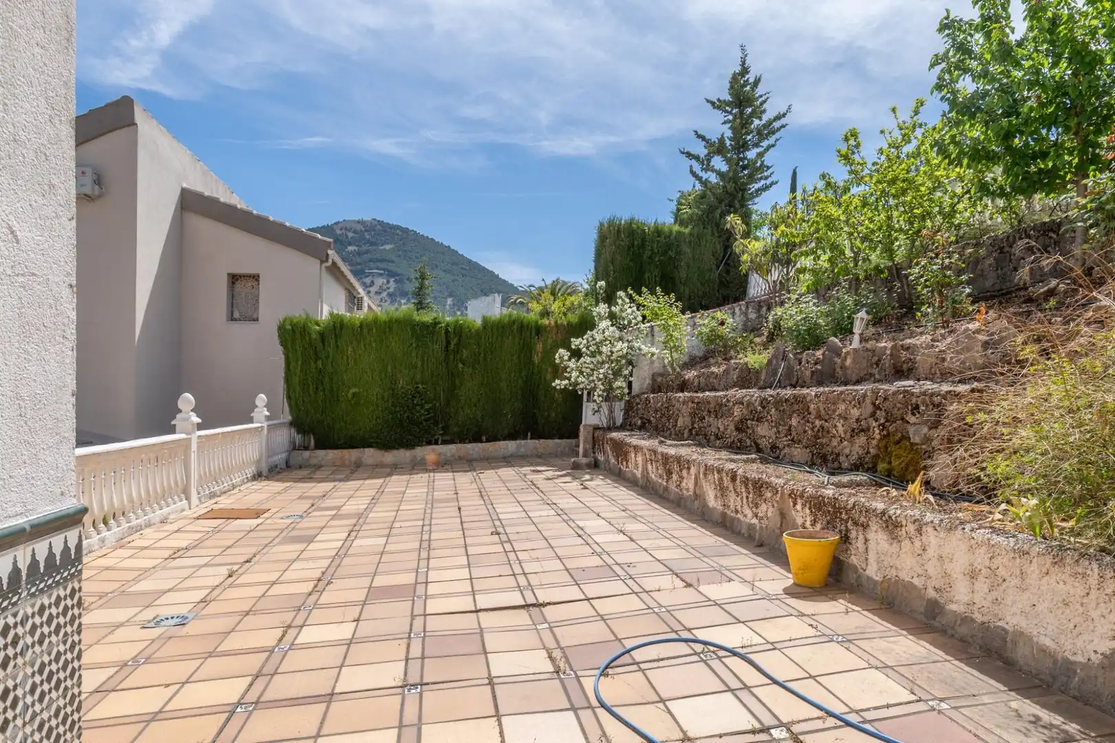 Terraza de Casa o chalet en venta en Valdepeñas de Jaén con Aire acondicionado, Calefacción y Jardín privado