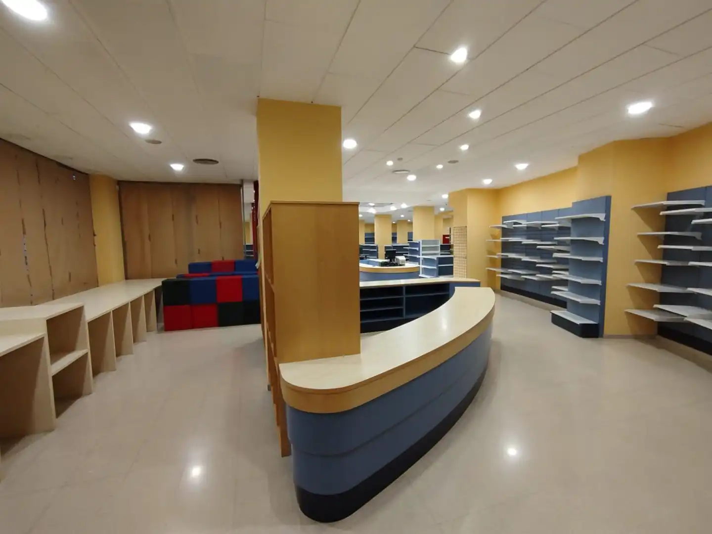 Local comercial en venda a FERRAN SOLDEVILA ZUBIDURU, imagen 4