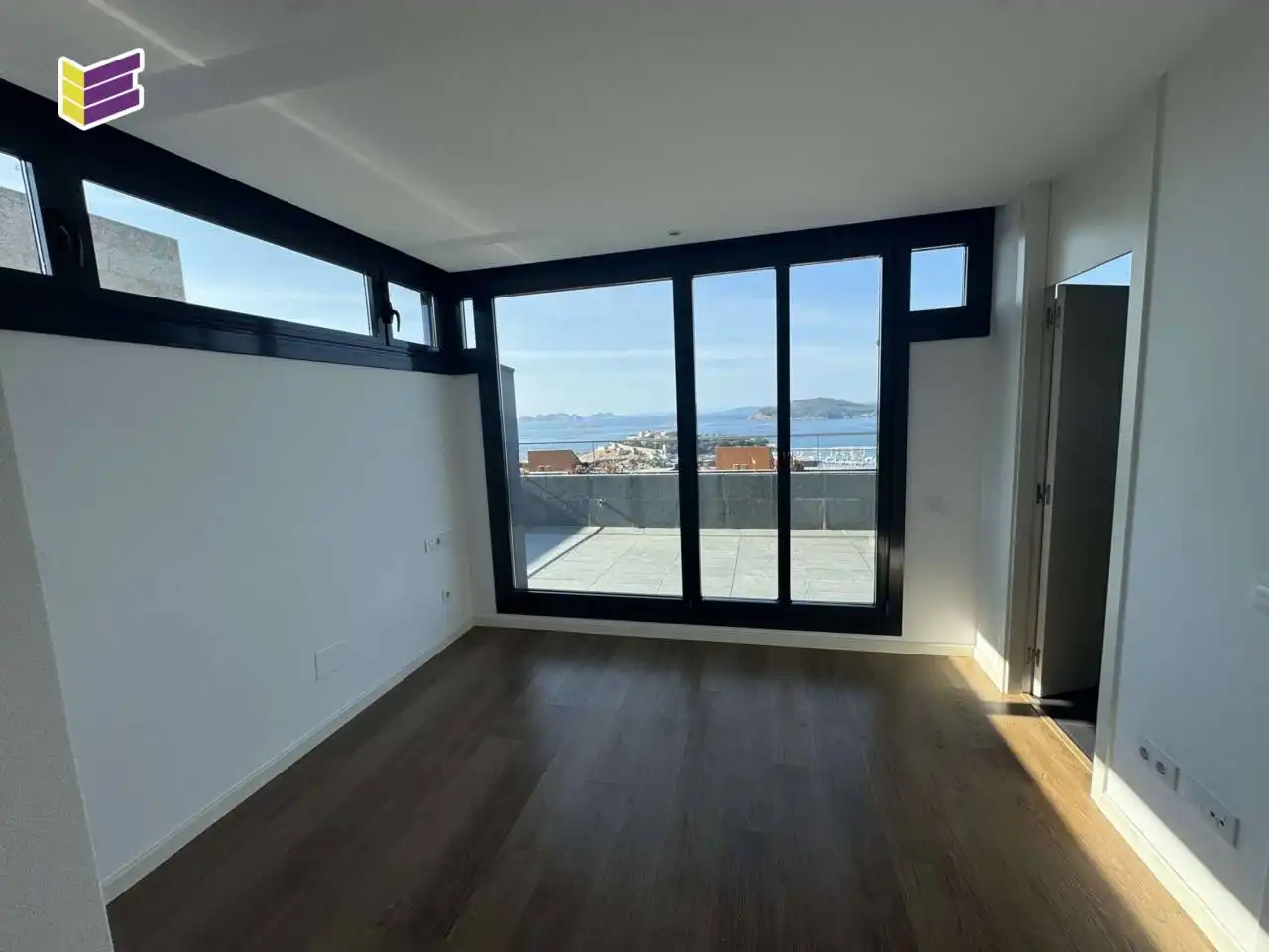 Habitación de Dúplex en venta en Baiona con Terraza, Trastero y Balcón