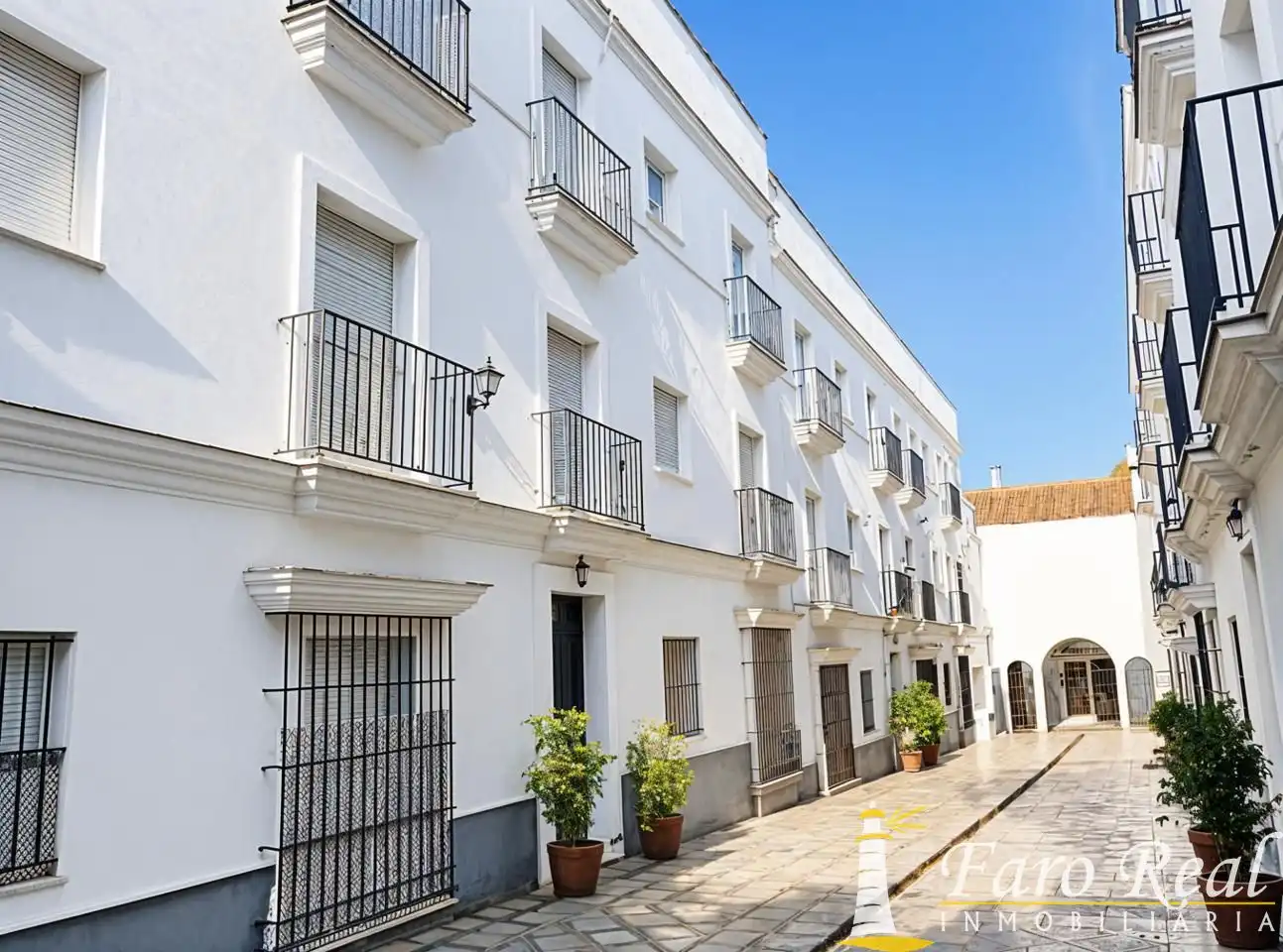 Vista exterior de Planta baixa en venda en Sanlúcar de Barrameda amb Aire condicionat i Moblat