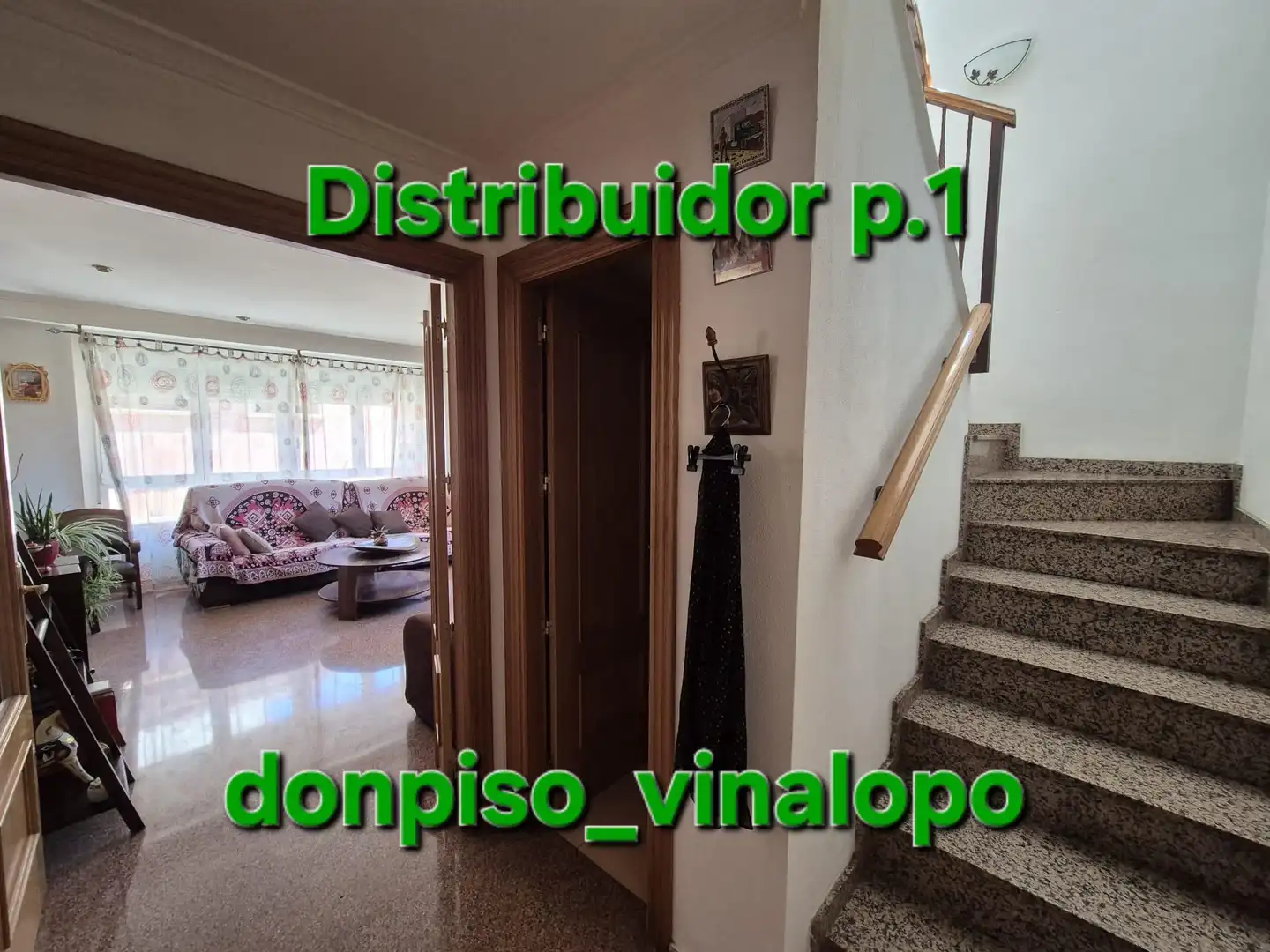 Casa adosada en venda a Las Cruces