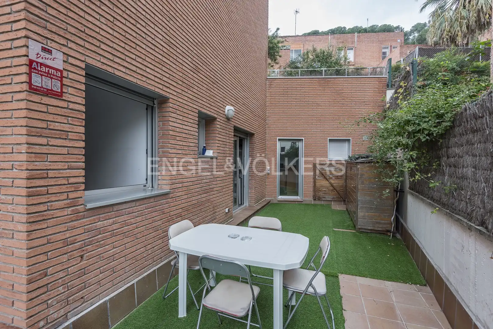 Terrasse von Wohnung zum Verkauf in Barcelona mit Klimaanlage, Heizung und Privatgarten