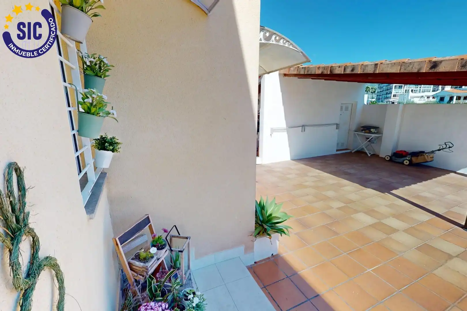 Terrassa de Casa o xalet en venda en Benicasim / Benicàssim amb Aire condicionat, Jardí privat i Parquet