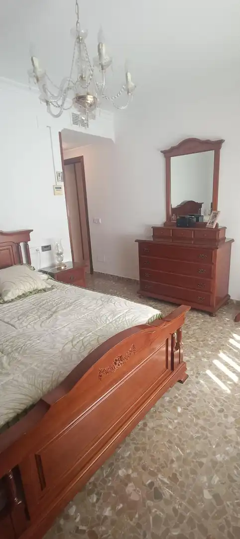 Dormitori de Casa adosada en venda en Algeciras amb Aire condicionat, Moblat i Alarma