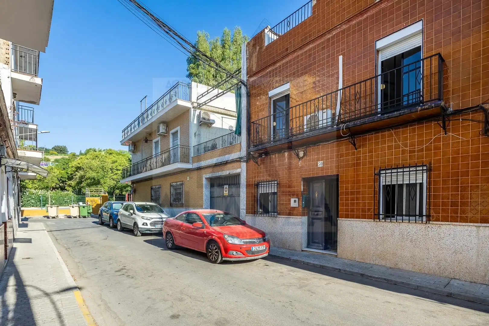 Vista exterior de Casa adosada en venda en Camas amb Terrassa