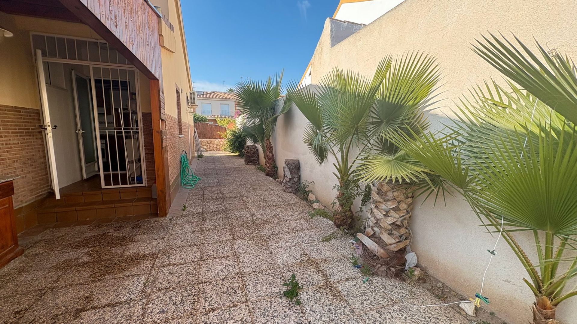 Vista exterior de Casa o xalet en venda en San Javier amb Aire condicionat i Jardí privat