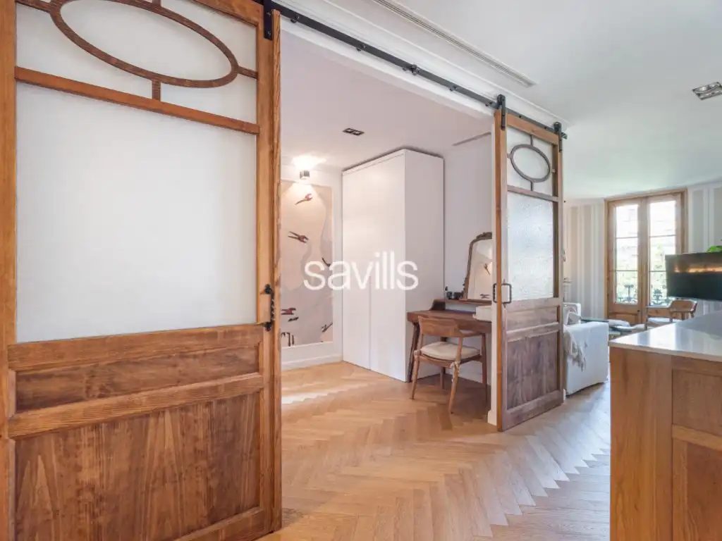 Dormitori de Apartament en venda en Barcelona amb Aire condicionat, Terrassa i Forn