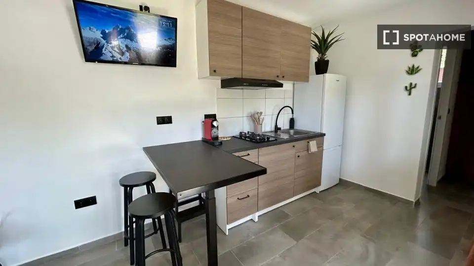 Room in Las Lagunas - Campano
