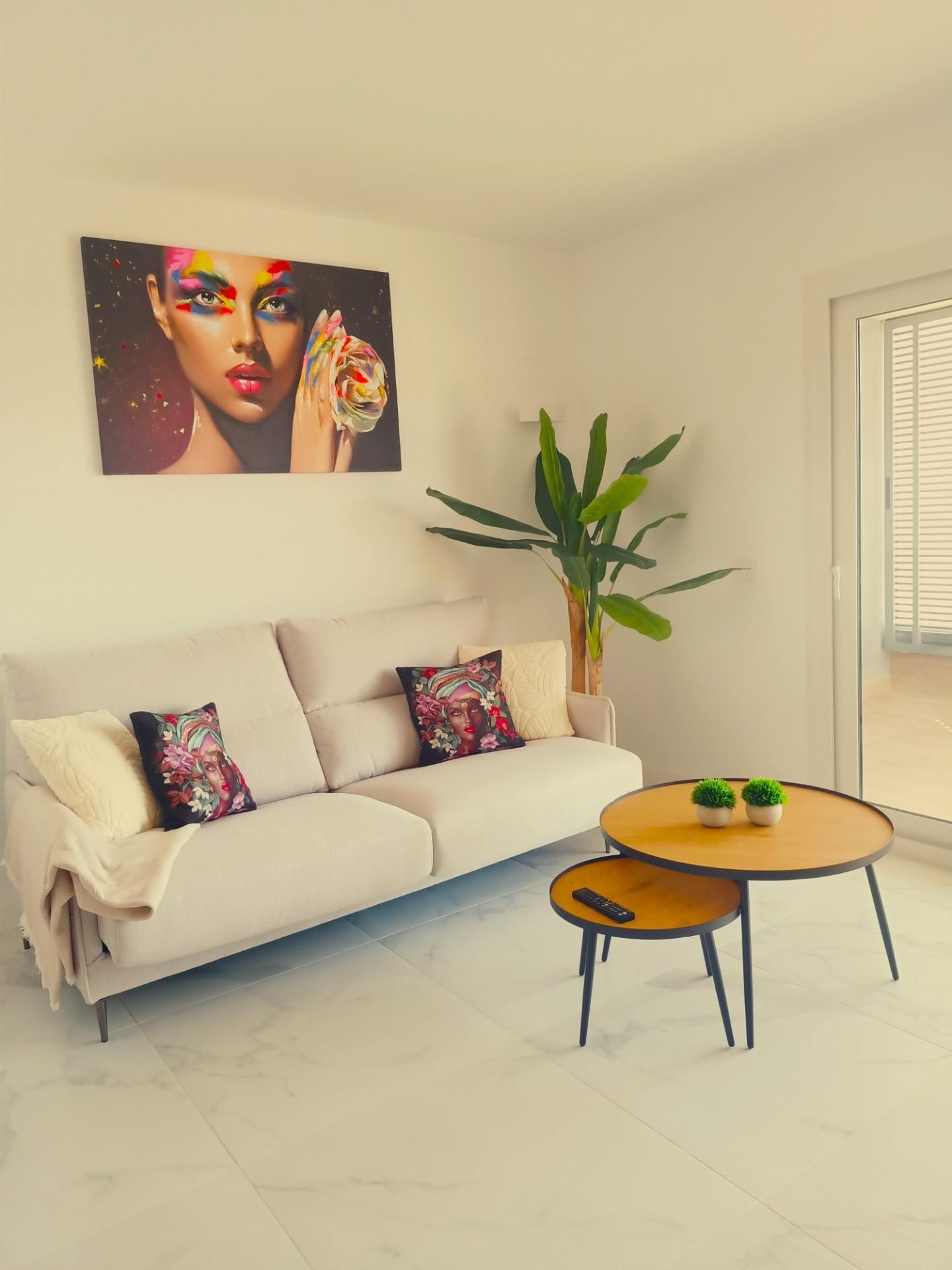 Apartment to rent in Punta Prima, Playa del Acequión, Náufragos y Rocío del Mar, Torrevieja