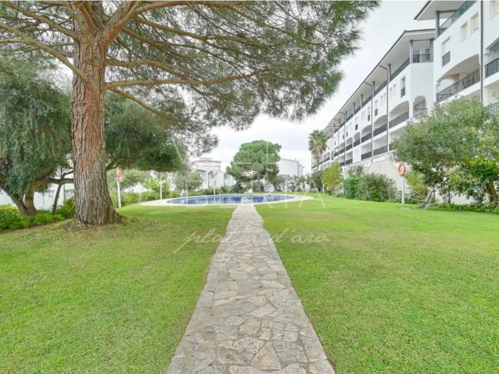 Außenansicht von Einfamilien-Reihenhaus zum Verkauf in Castell d'Aro, Platja d'Aro i s'Agaró mit Gemeinschaftspool
