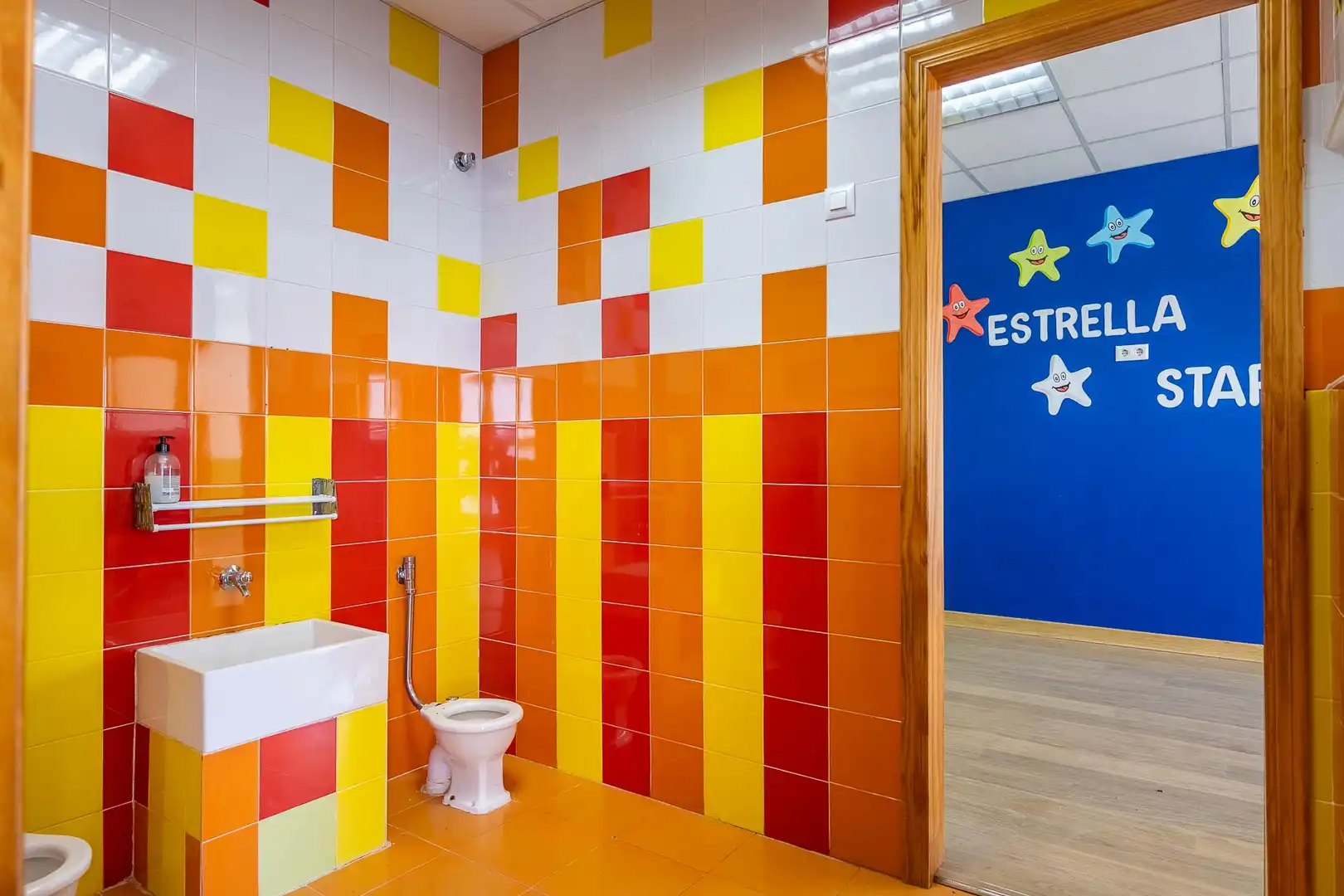 Gewerbefläche zur Miete in Calle Rosa Chacel 100, imagen 34