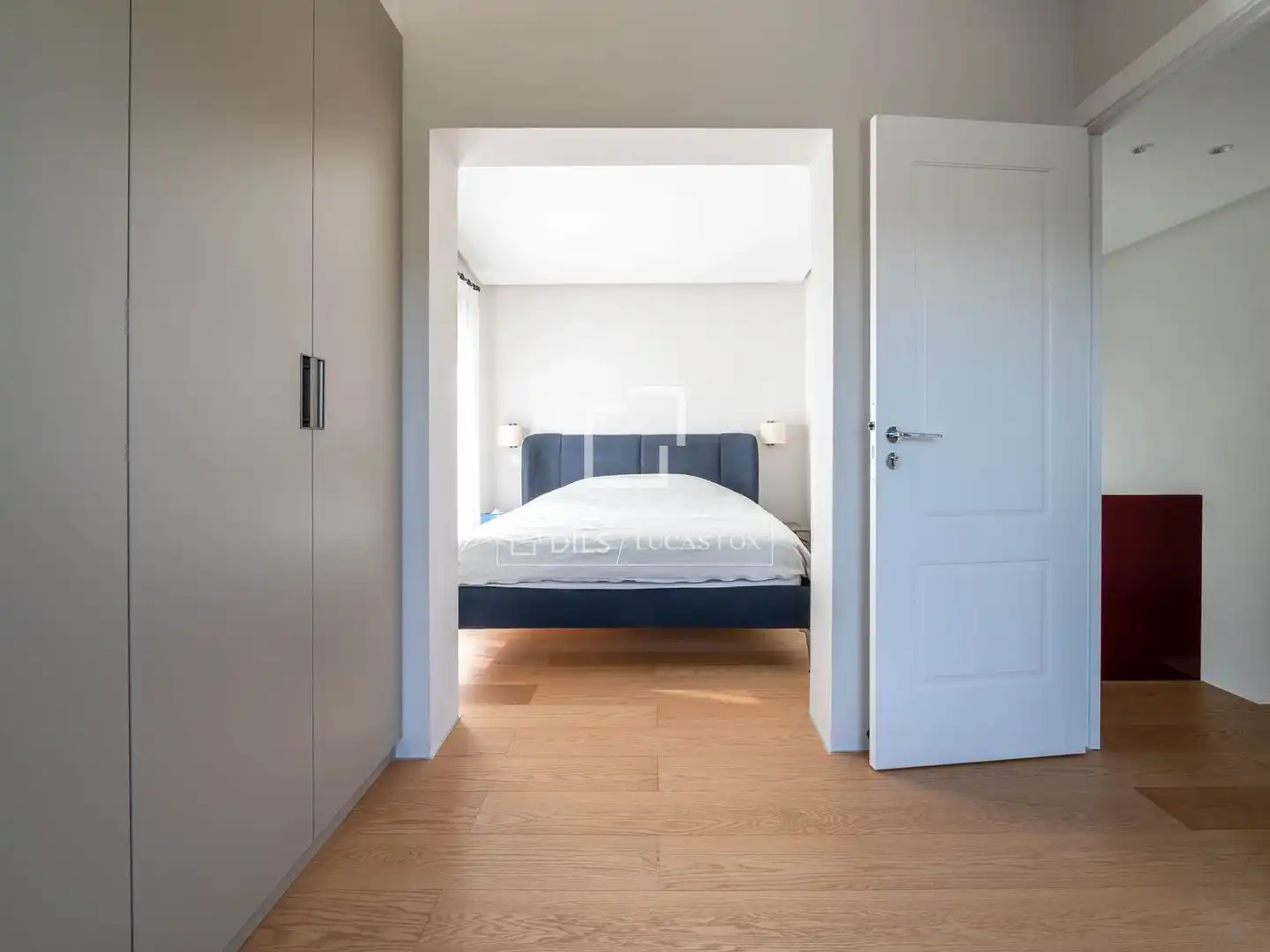 Schlafzimmer von Haus oder Chalet zum Verkauf in La Moraleja mit Klimaanlage, Heizung und Privatgarten