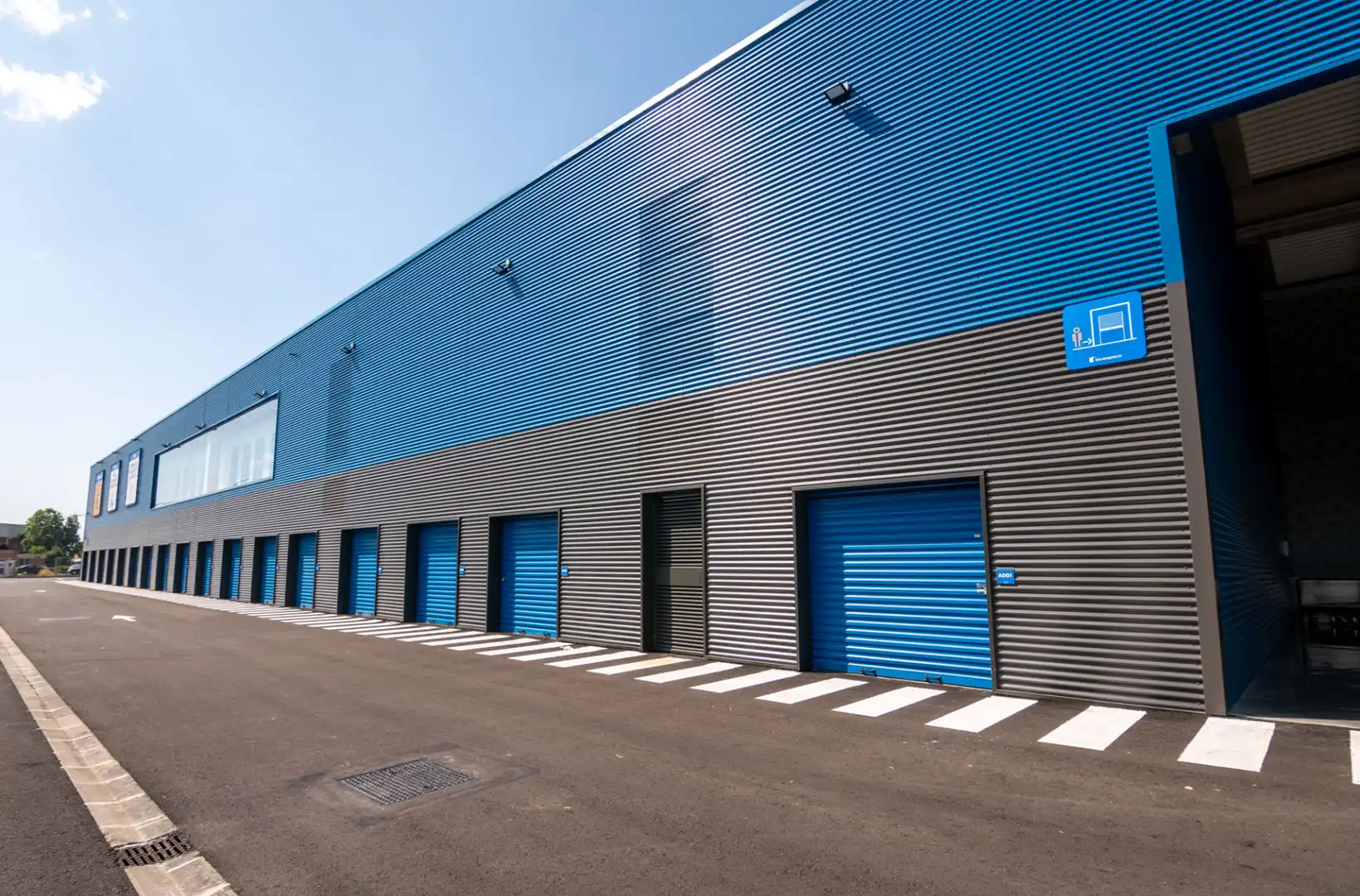 Exterior view of Storage room for rent in Vitoria - Gasteiz  with Alarm