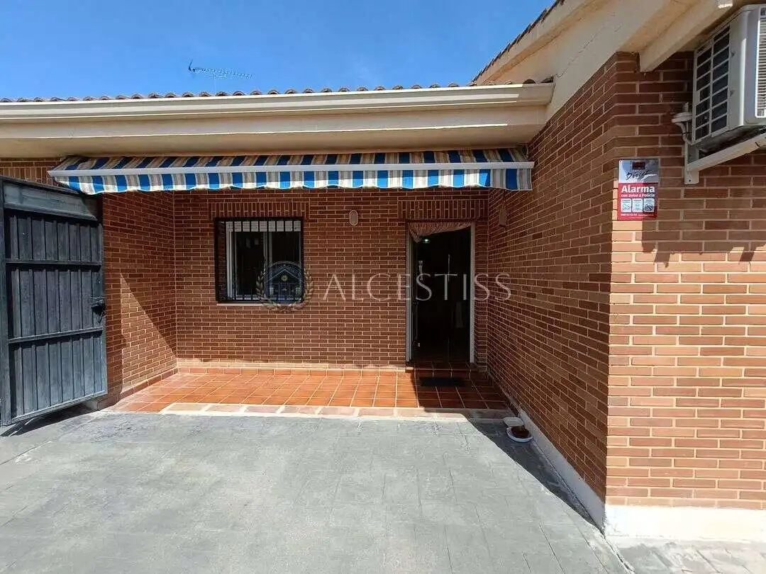 Adossat amb jardí en venda a Méntrida, imagen 10