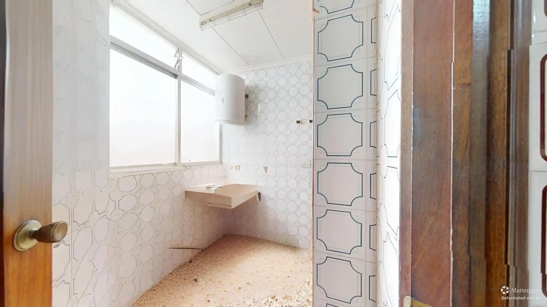 Baño de Piso en venta en Elche / Elx con Aire acondicionado