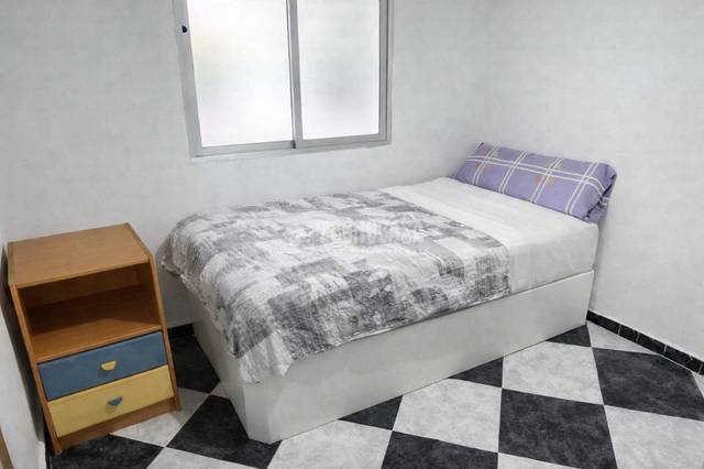 Piso en Venta en El Palo