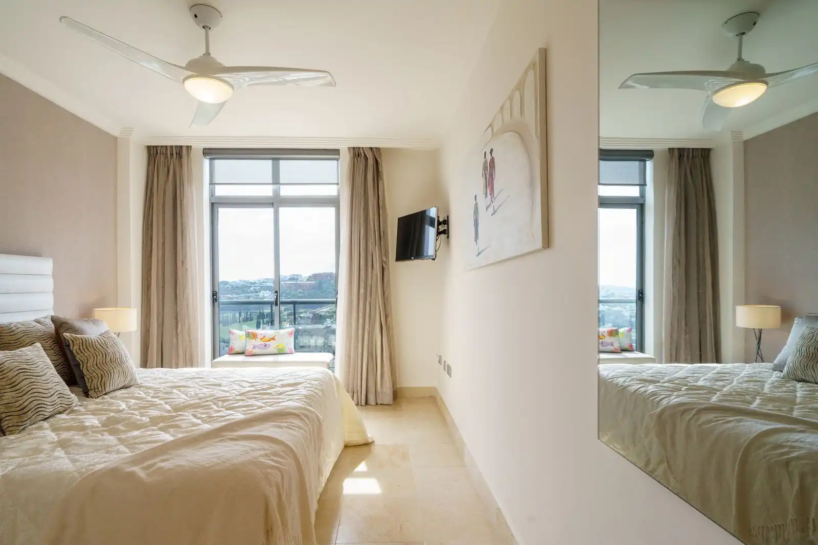 Schlafzimmer von Wohnung zum Verkauf in Benahavís mit Terrasse, Abstellraum und Möbliert