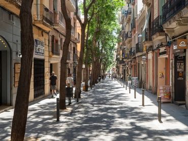 Locale commerciale in affitto a Gràcia