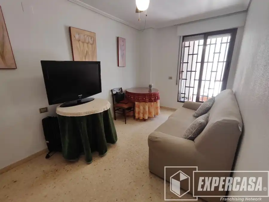 Flat for rent in Ensanche - Parque del Oeste