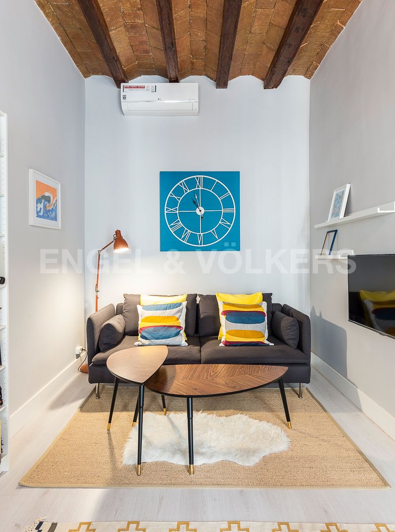 Living room of Apartment for sale in  Barcelona Capital  with Air Conditioner, Heating and Parquet flooring