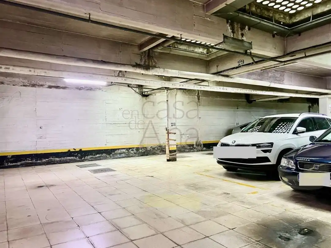 Garaje de alquiler en Rodríguez Arias Kalea, Campuzano