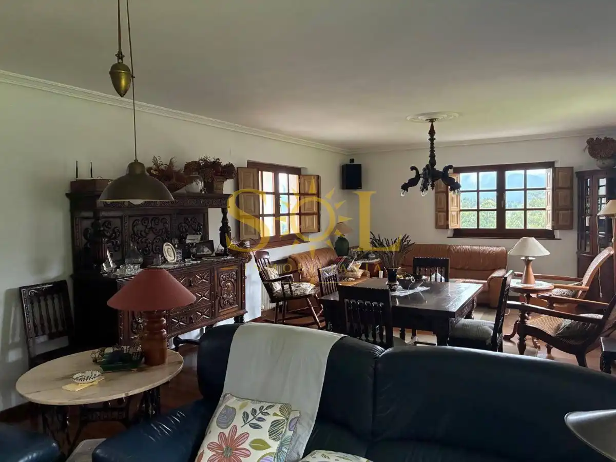 Sala d'estar de Casa o xalet en venda en Pravia amb Calefacció i Jardí privat
