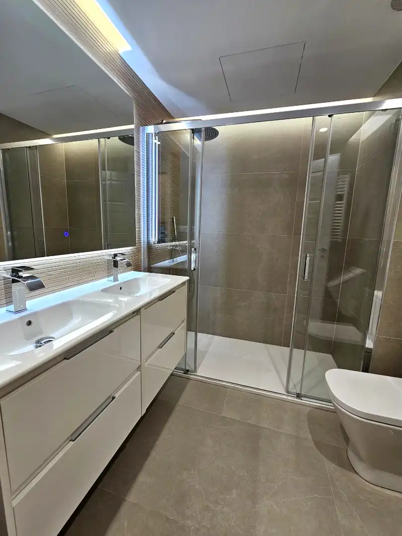 Baño de Piso en venta en Madrid con Aire acondicionado, Calefacción y Parquet