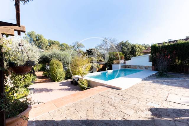 Casa-chalet en Venta en Carrer dels Esquirols en Les Fonts