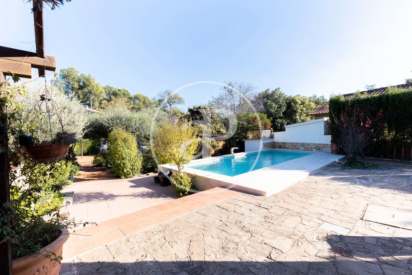 Piscina de Casa o xalet en venda en Terrassa amb Calefacció, Jardí privat i Terrassa