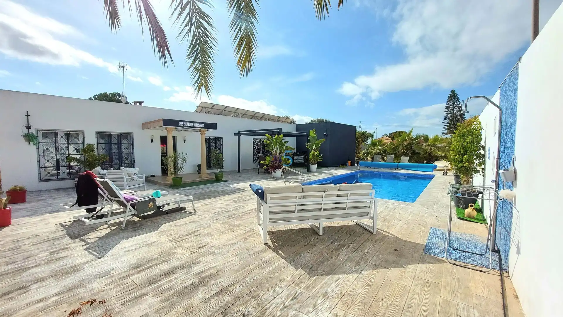 Casa con piscina en venta en San Fulgencio