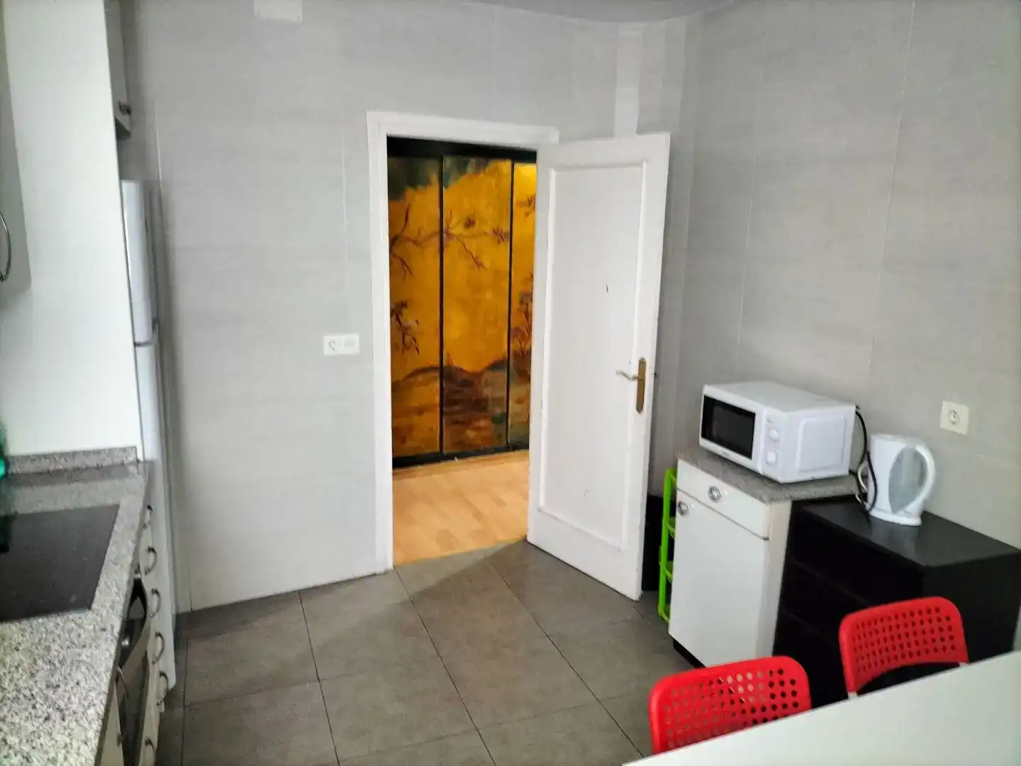 Piso para compartir en León Capital  con Parquet, Amueblado y Balcón
