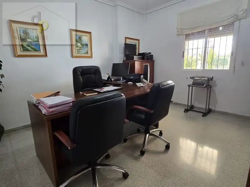 Casa o xalet en venda en Elche / Elx amb Aire condicionat, Jardí privat i Terrassa