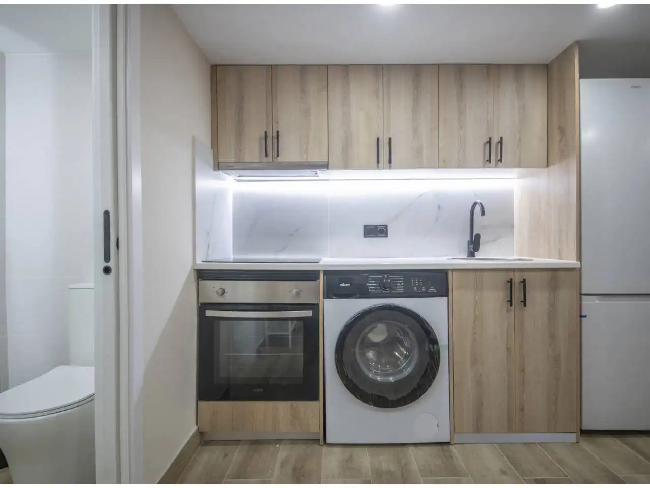 Küche von Maisonette zum Verkauf in Barcelona mit Klimaanlage, Heizung und Parkett