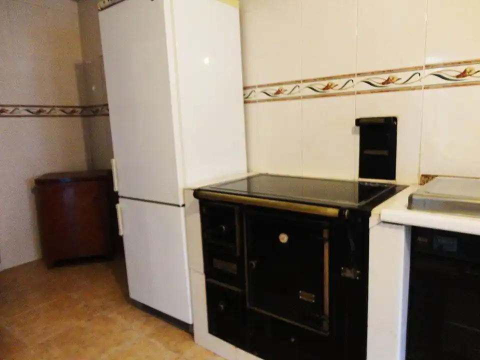 Kitchen of Houses for sale in Quintanar de la Sierra  with Heating