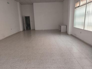 Local comercial en venda a Casco Antiguo