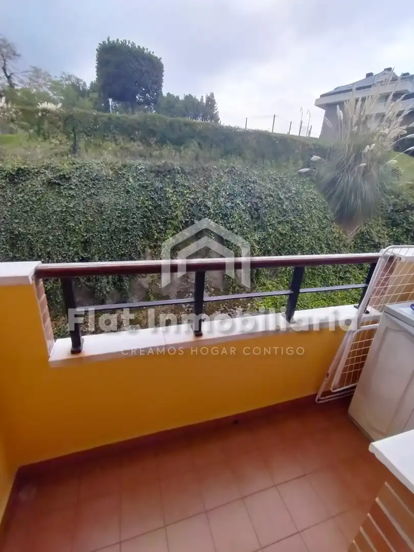 Flat with terrace for sale in Calle el Hoyo, imagen 4
