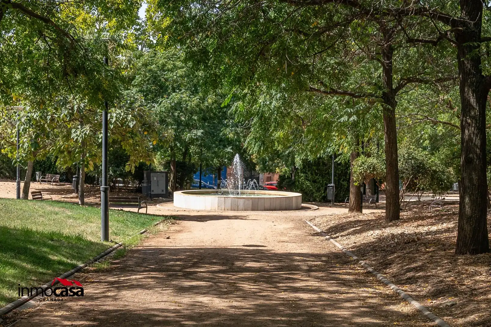 Außenansicht von Einfamilien-Reihenhaus zum Verkauf in Granada mit Klimaanlage