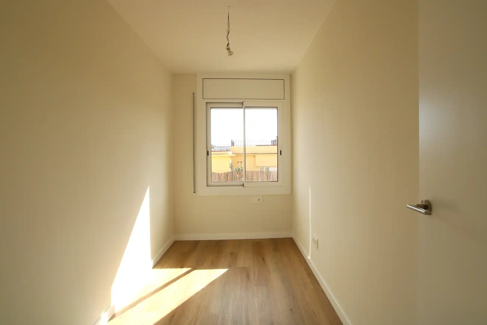 Schlafzimmer von Wohnung zum Verkauf in Argentona mit Klimaanlage, Parkett und Balkon